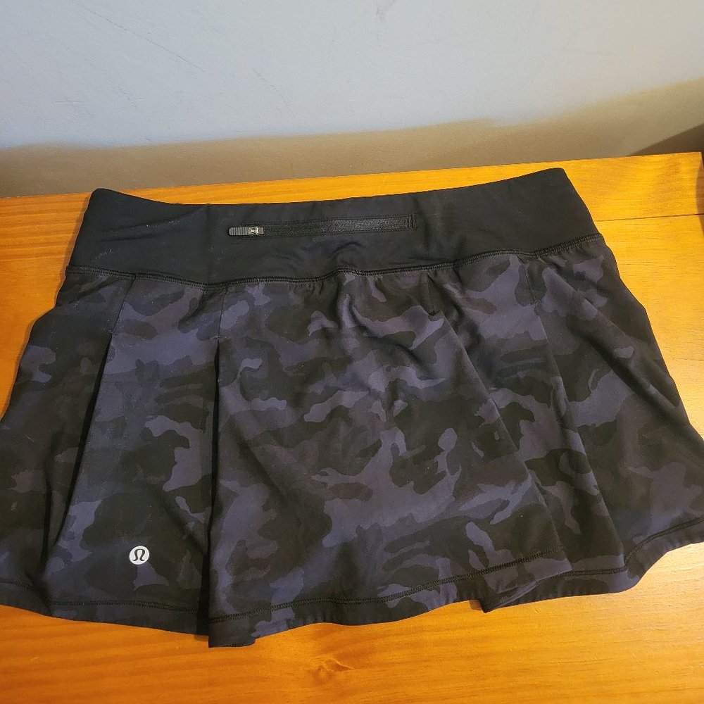 Lululemon black camo skort